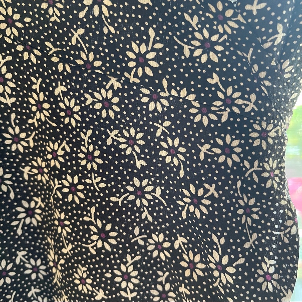 Boho Floral wrap dress with ruffle hem - Picture 9 of 10